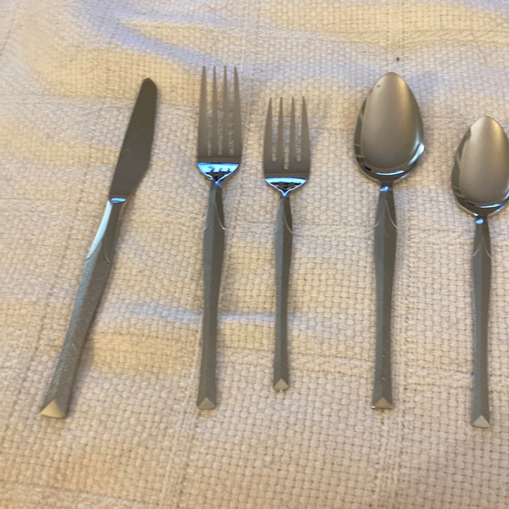 Silver ware set